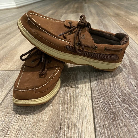 Sperry Topsider - Picture 2 of 3